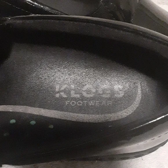 Shoes - Picture 4 of 5